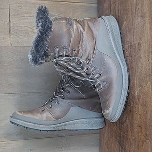 Merrell Tremblant Ezra Brown Leather Boot Women's sz 7 Lace Up Waterproof Boot